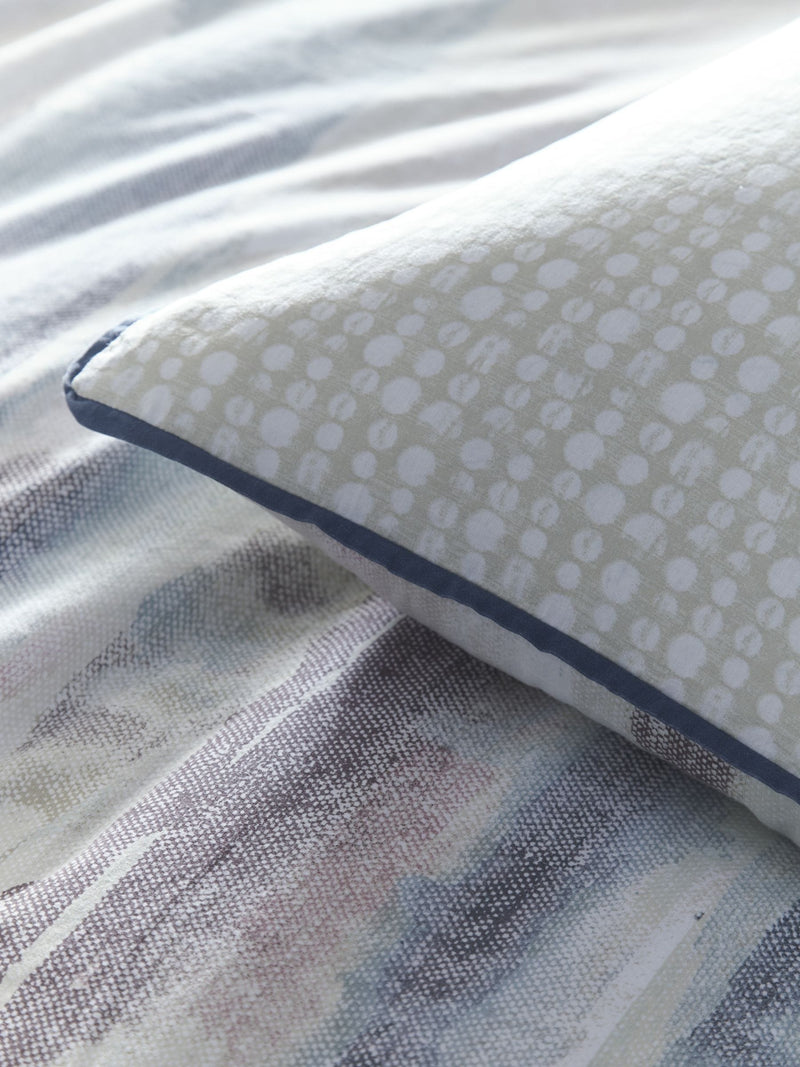 Blue landscape duvet cover and pillowcase set - British product
