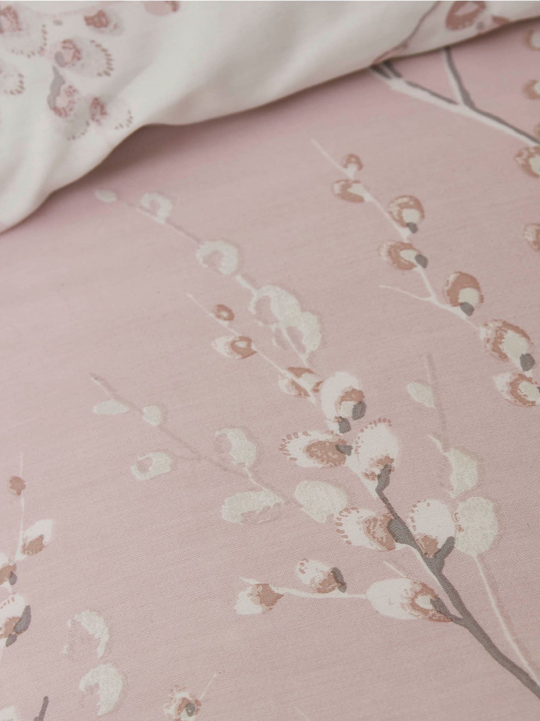 Laura Ashley Pink Blush Pussy Willow duvet cover and pillowcase set, UK version