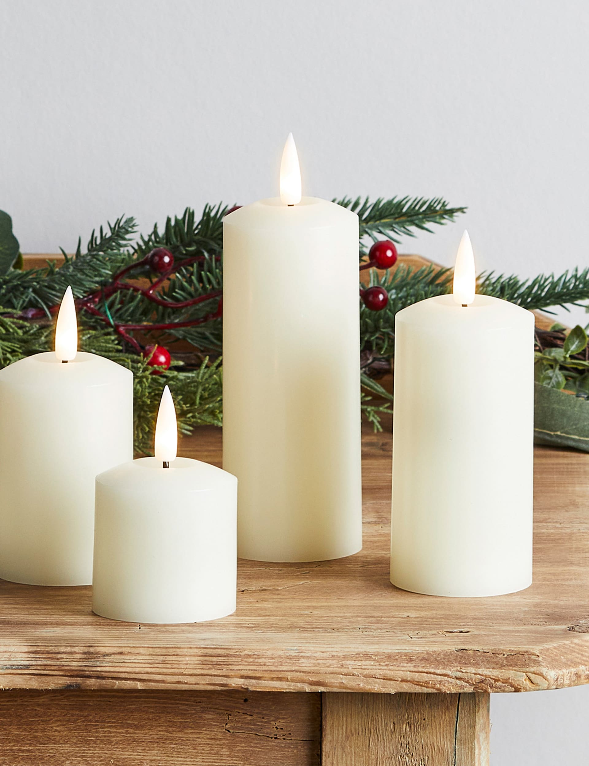 TruGlow pillar LED candles set of 4 (British brand)