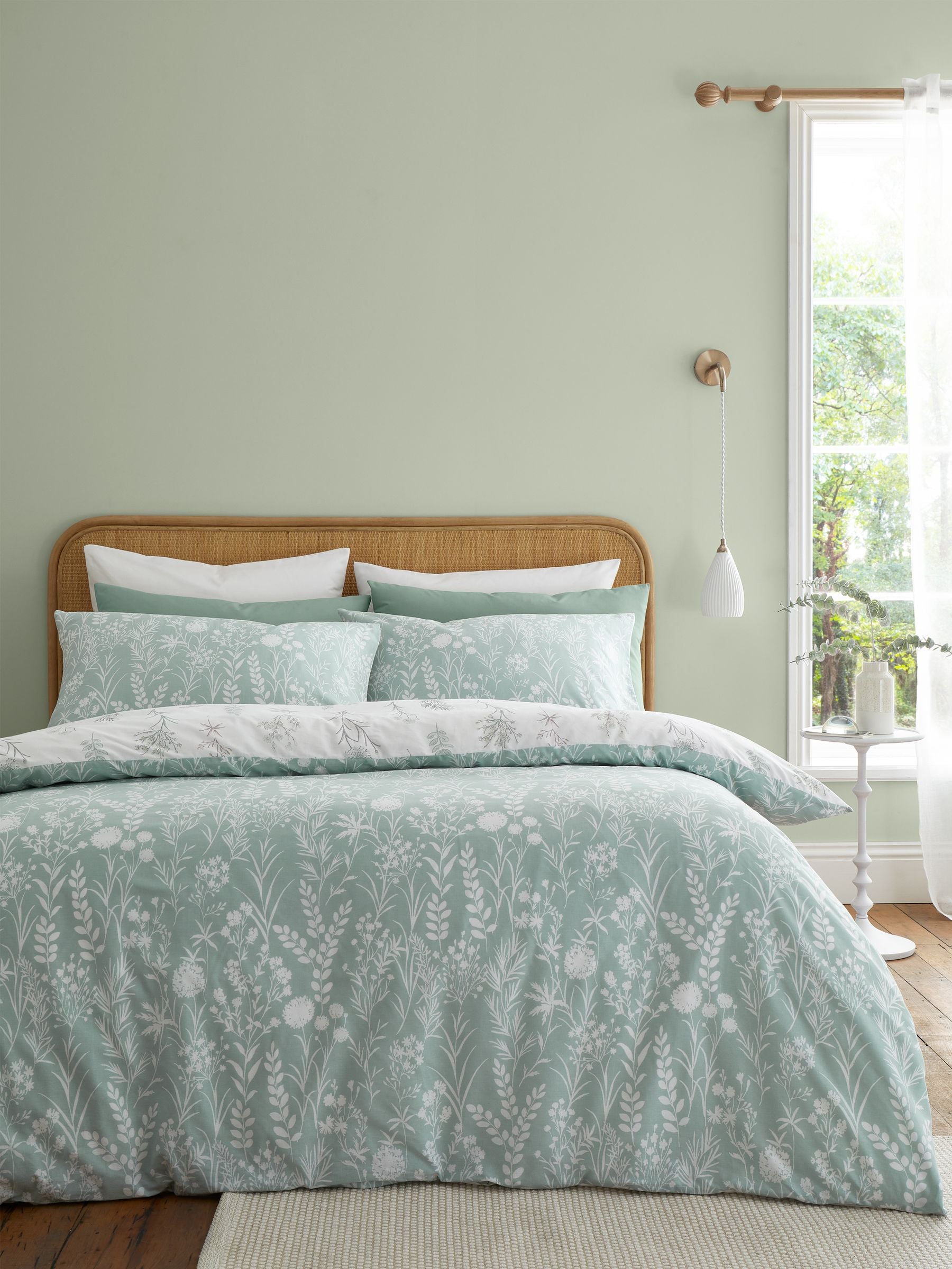 Bianca Green Wild Flowers duvet cover set - British product