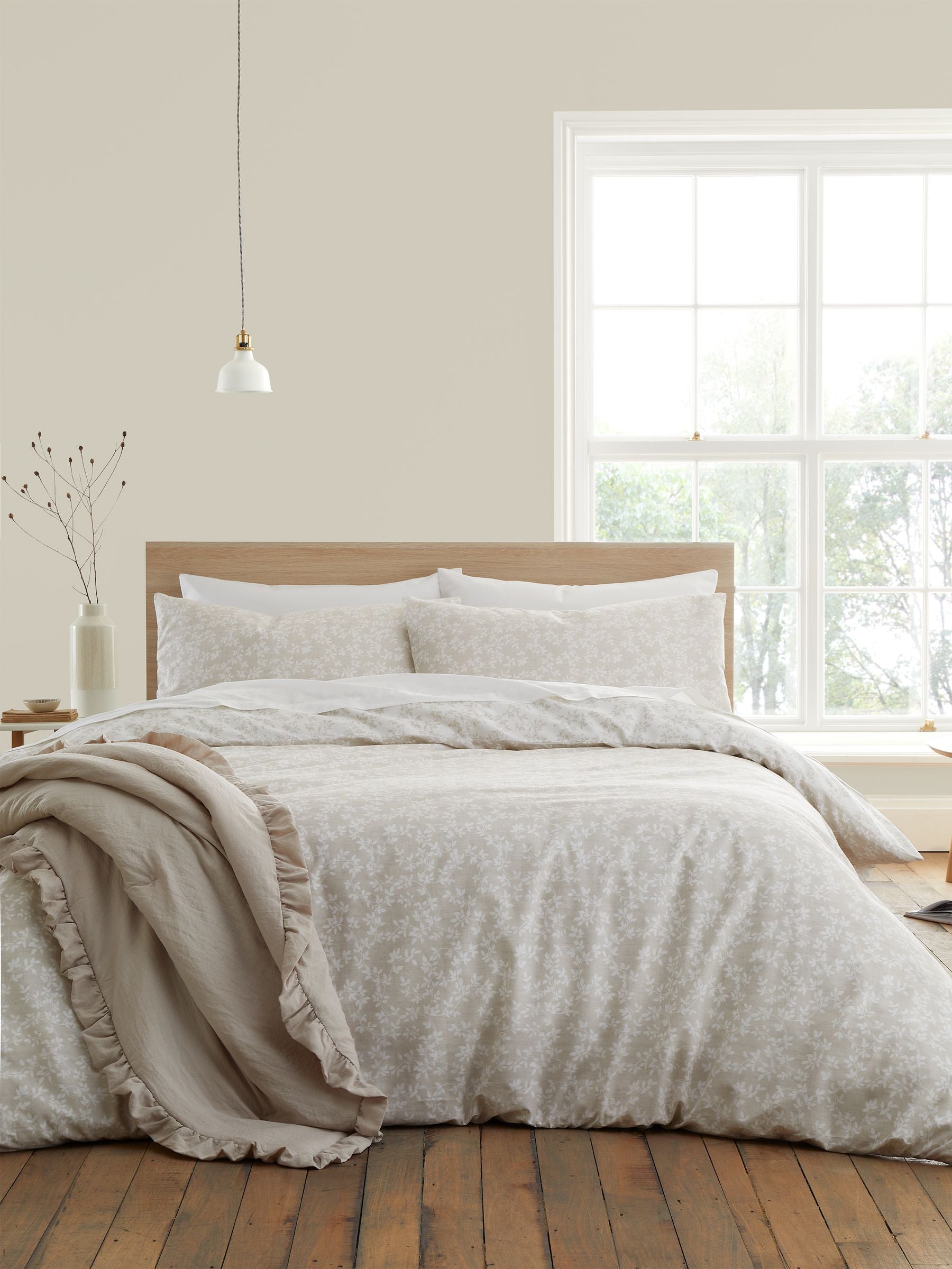 Bianca natural shadow leaves floral duvet cover set - British product