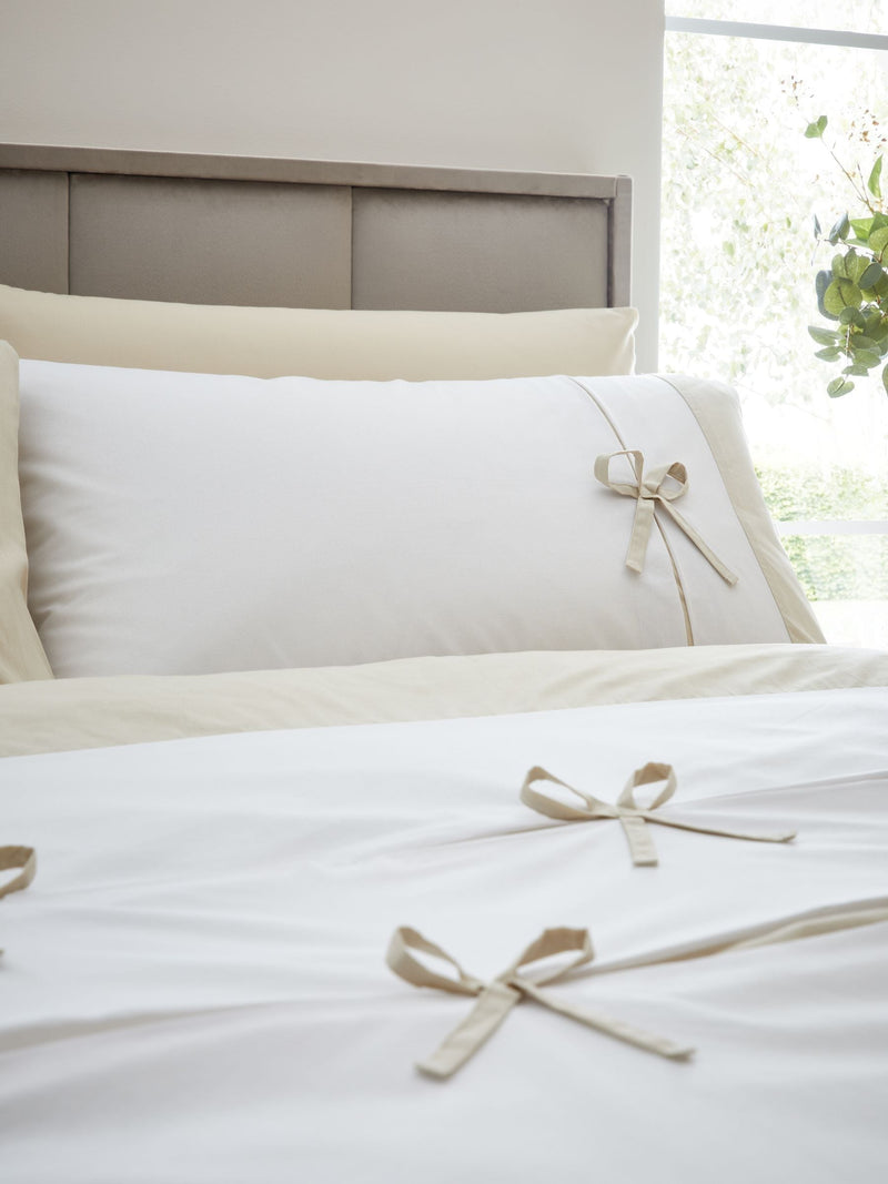 Catherine Lansfield White Milo Bow duvet cover set - British product