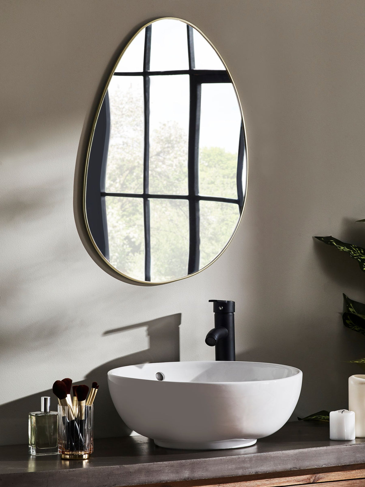 Gold pebble round bathroom wall mirror 62cm x 43.5cm - British product