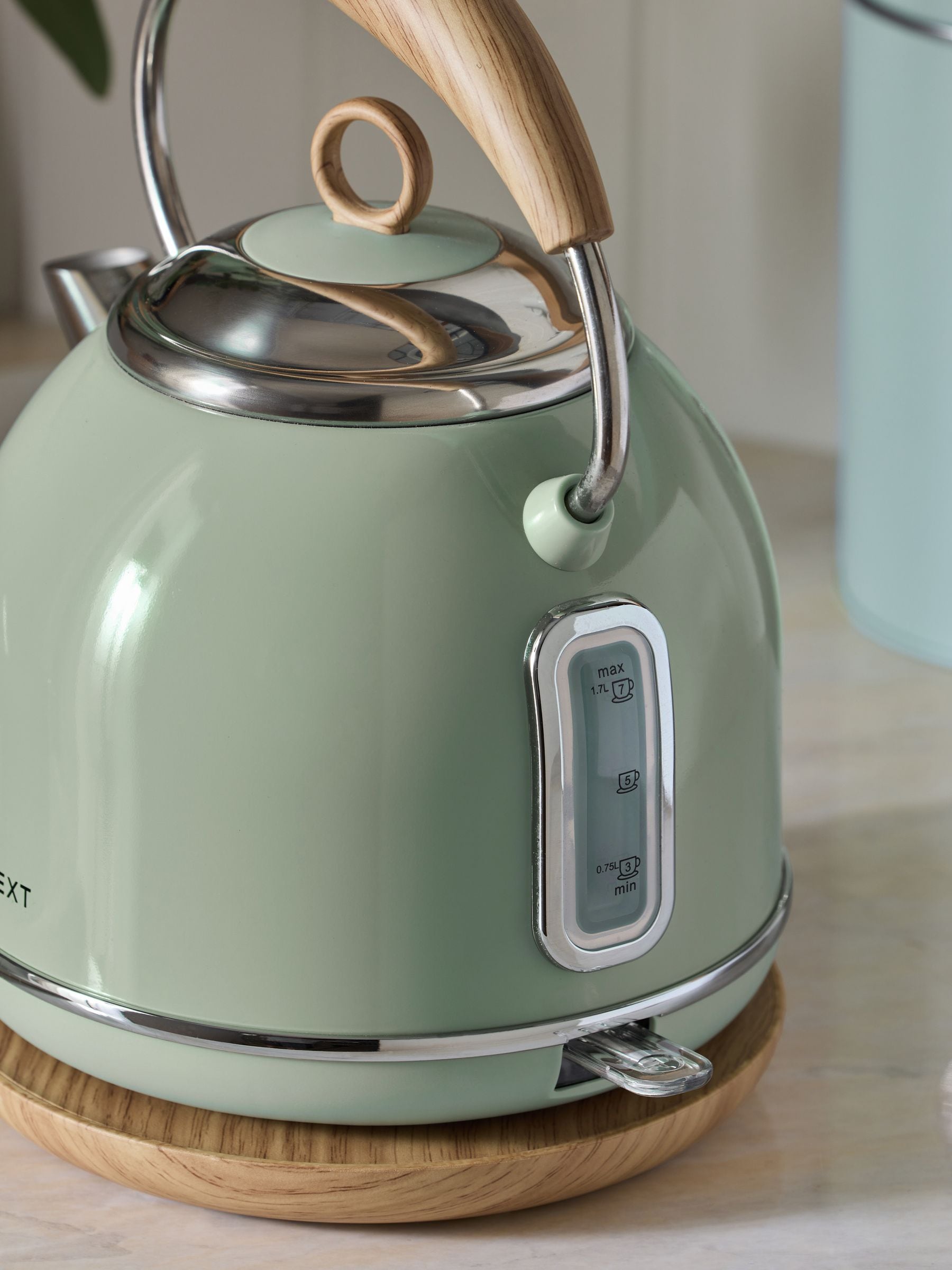 Sage Green Malvern Kettle
