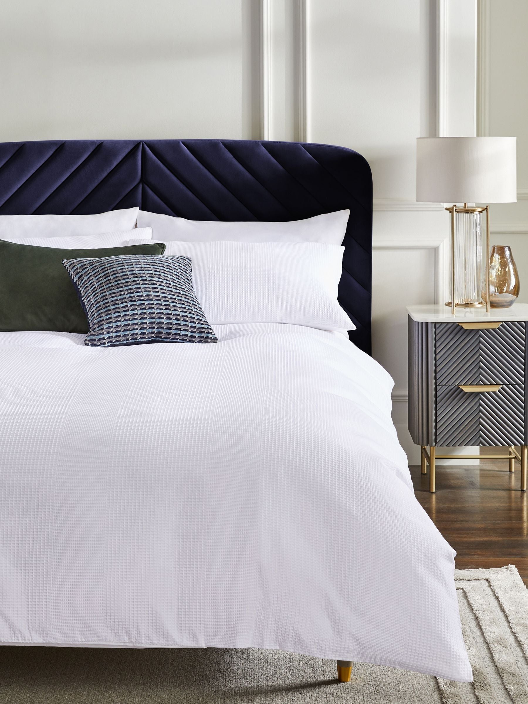 White waffle texture duvet cover and pillowcase set (British brand)