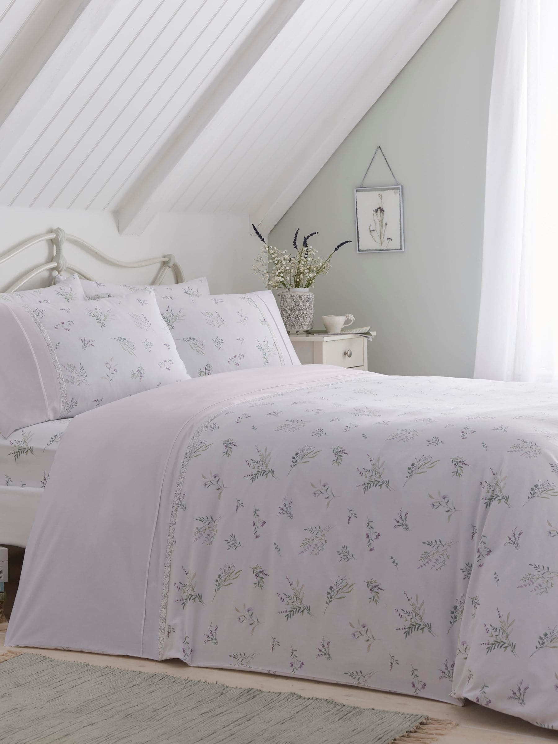 Dreams & Drapes Lilac Chloe Lace Detail Duvet Cover Set - British product