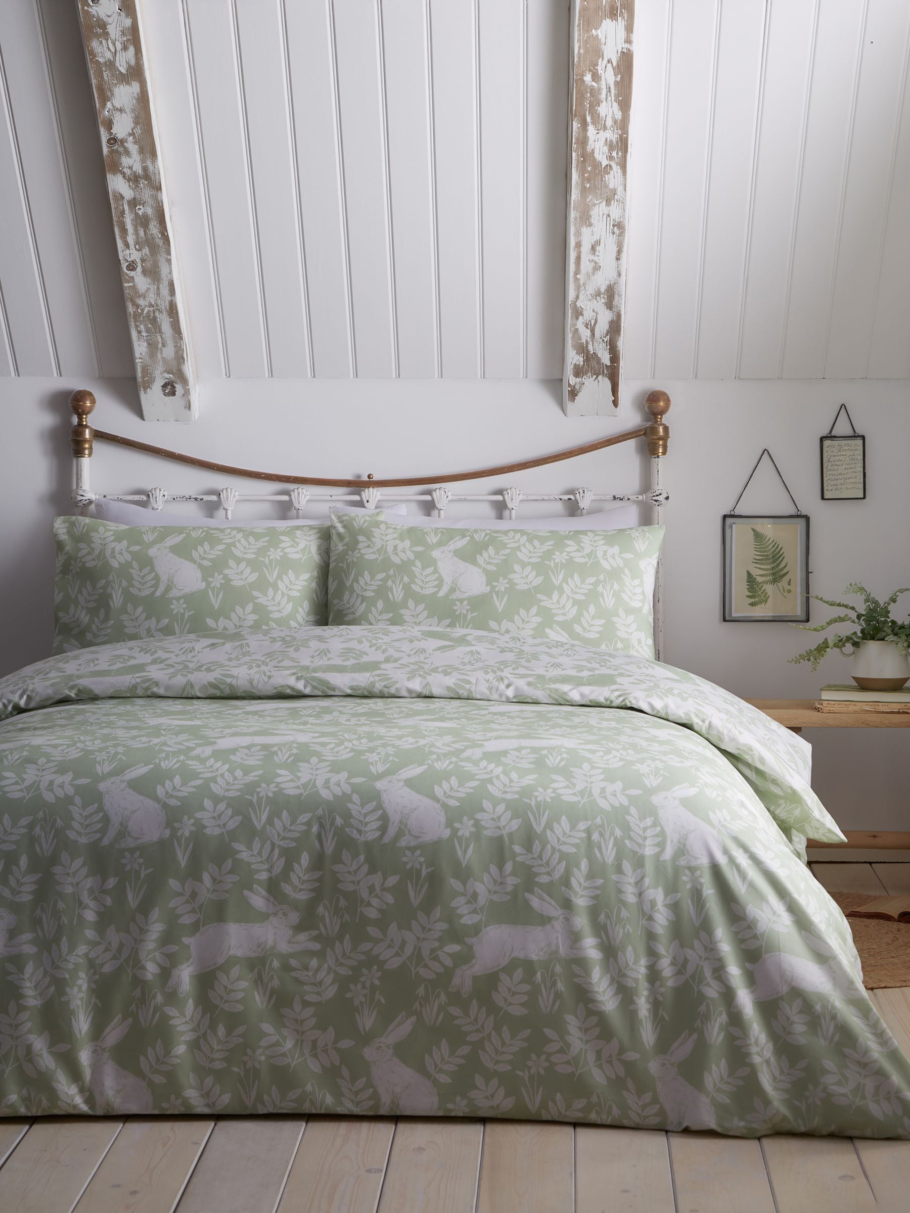 Dreams & Drapes Green Spring Rabbits reversible duvet cover set - British product
