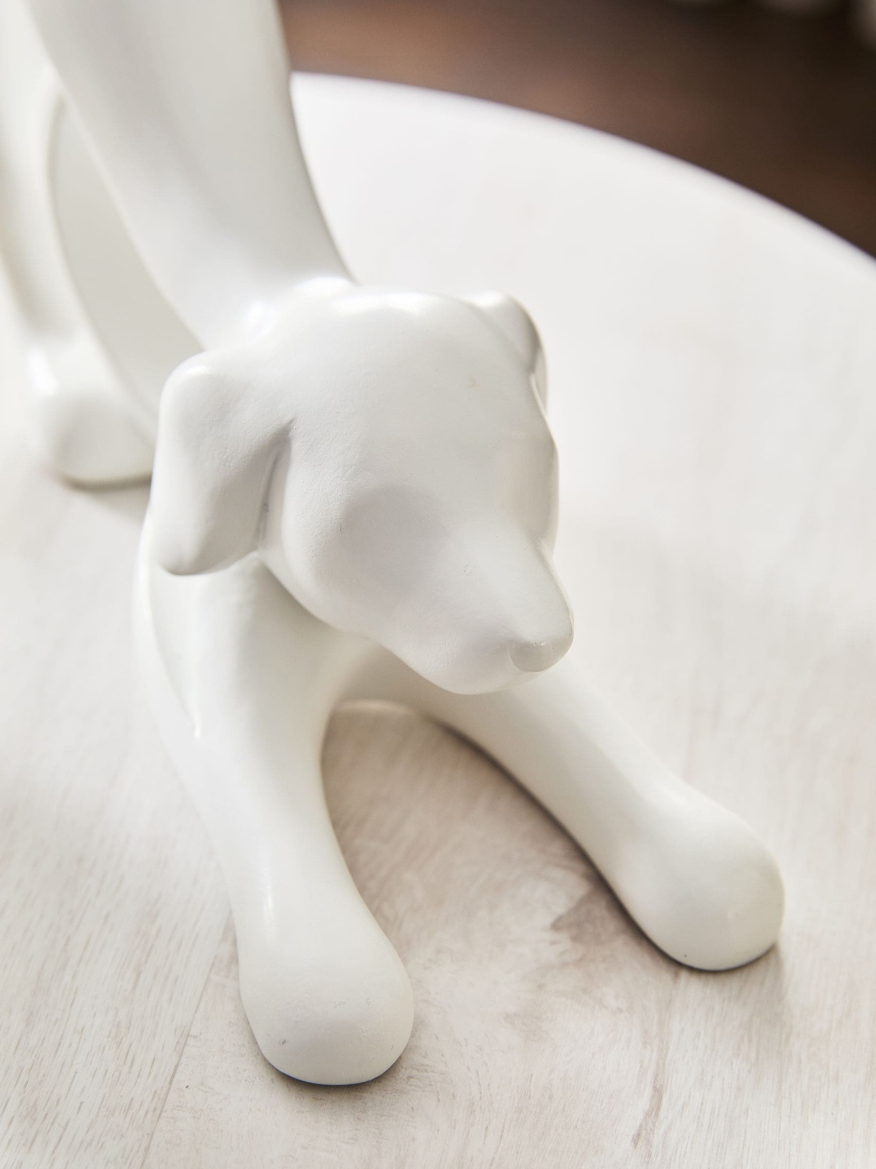 White abstract ribbon dog ornament 28cm x 10cm x 18.5cm (British brand)