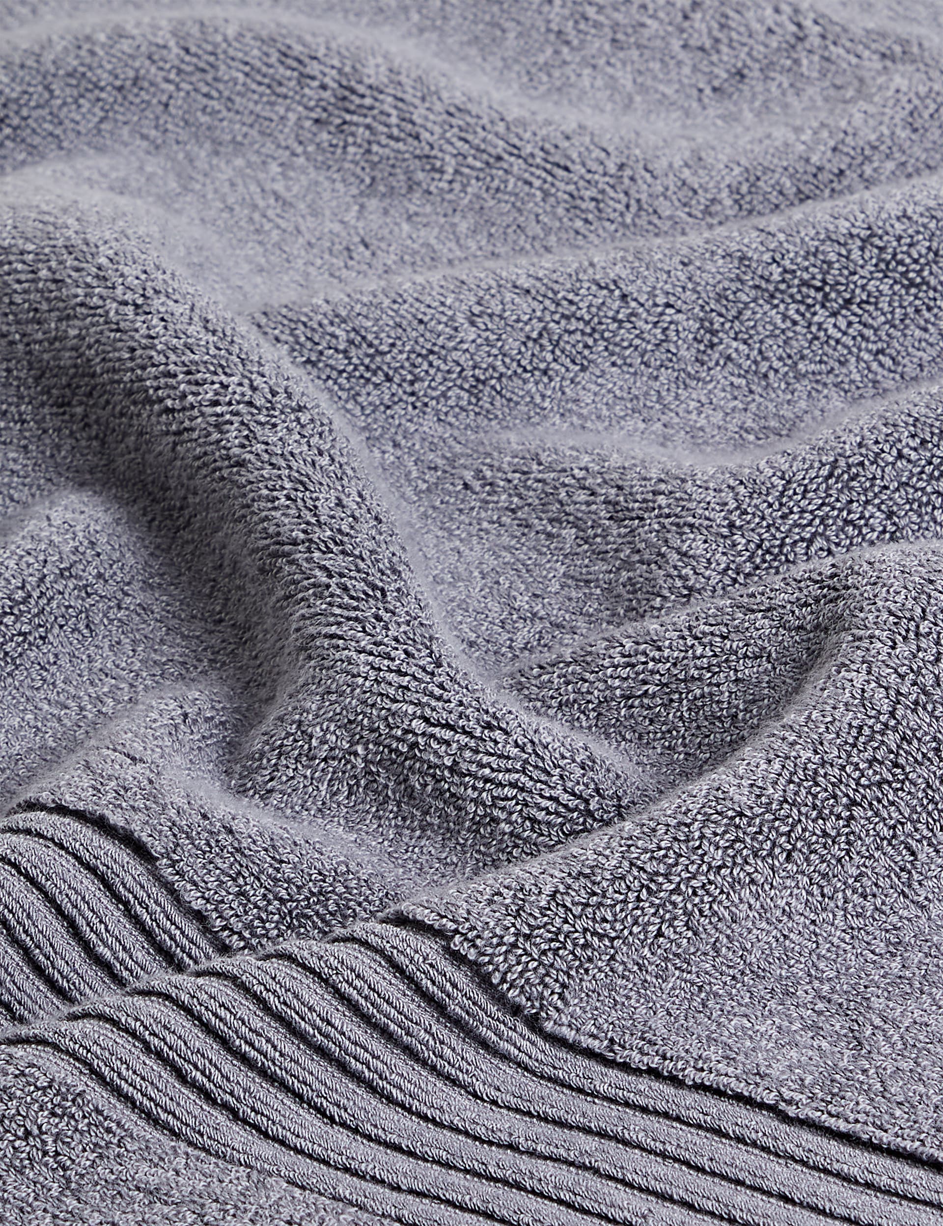 Plush Egyptian cotton bath towel, imported from the UK