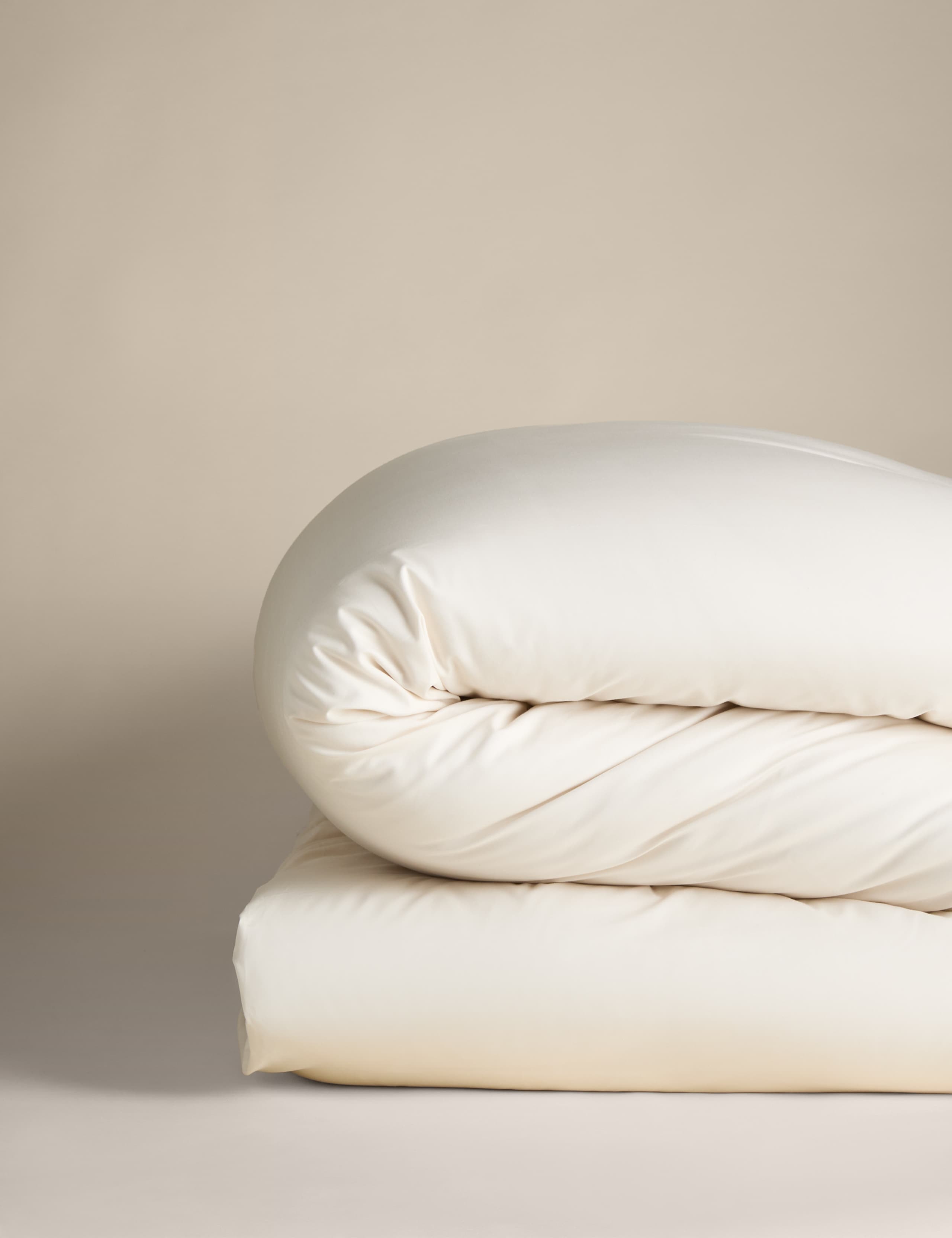 Cotton plain duvet cover 180 thread count, imported from the UK