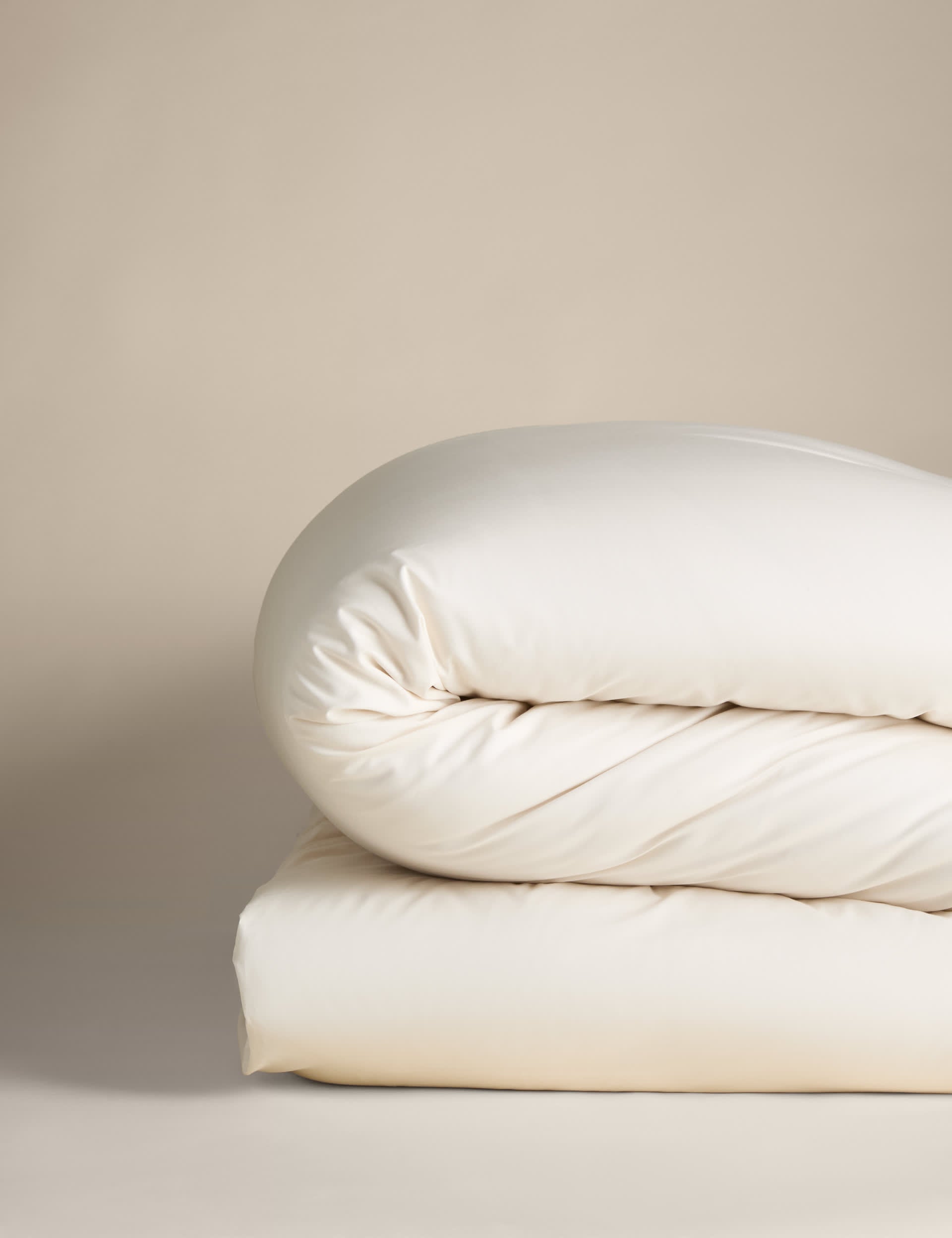 Cotton plain duvet cover 180 thread count, imported from the UK