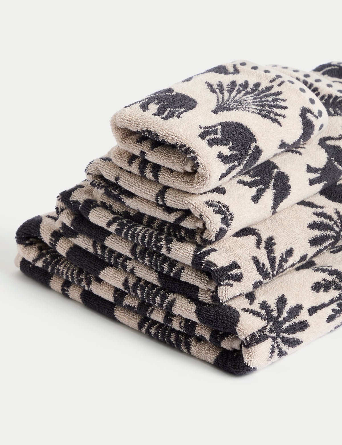 Pure cotton bath towel with elephant and palm tree print, imported from the UK