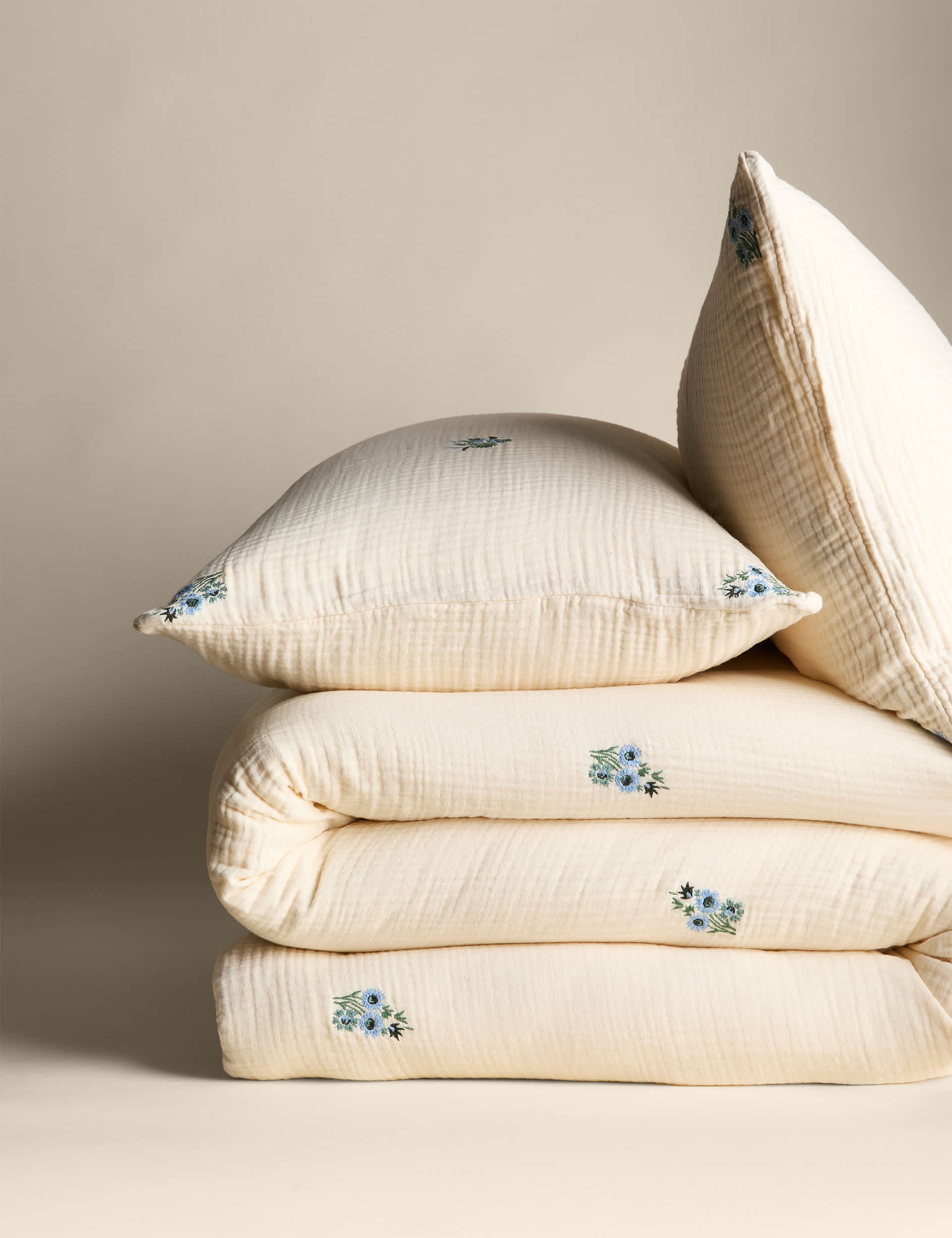 Pure cotton embroidered flower bedding set, imported from the UK