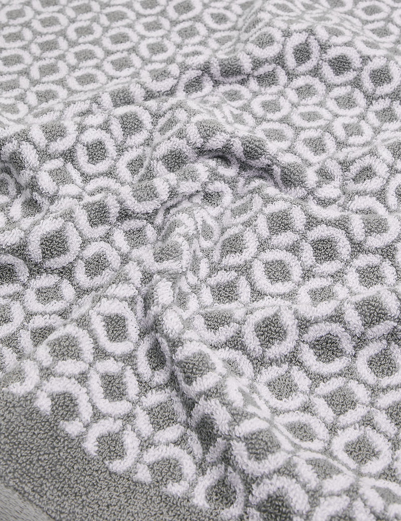 Pure cotton Repeat Links bath towel, imported from the UK