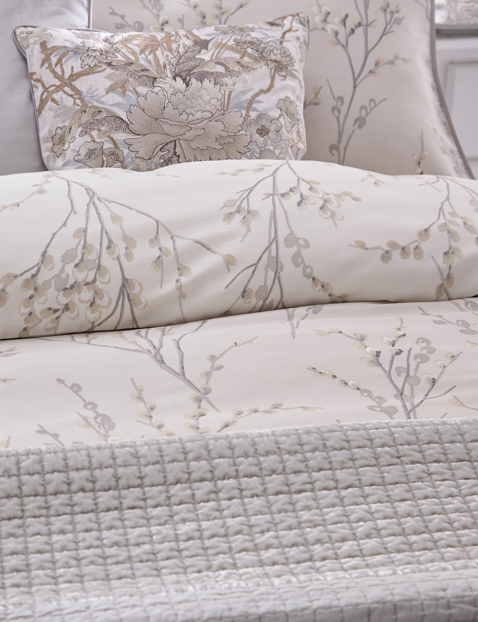 Laura Ashley pure cotton sateen pussy willow bedding set, imported from the UK