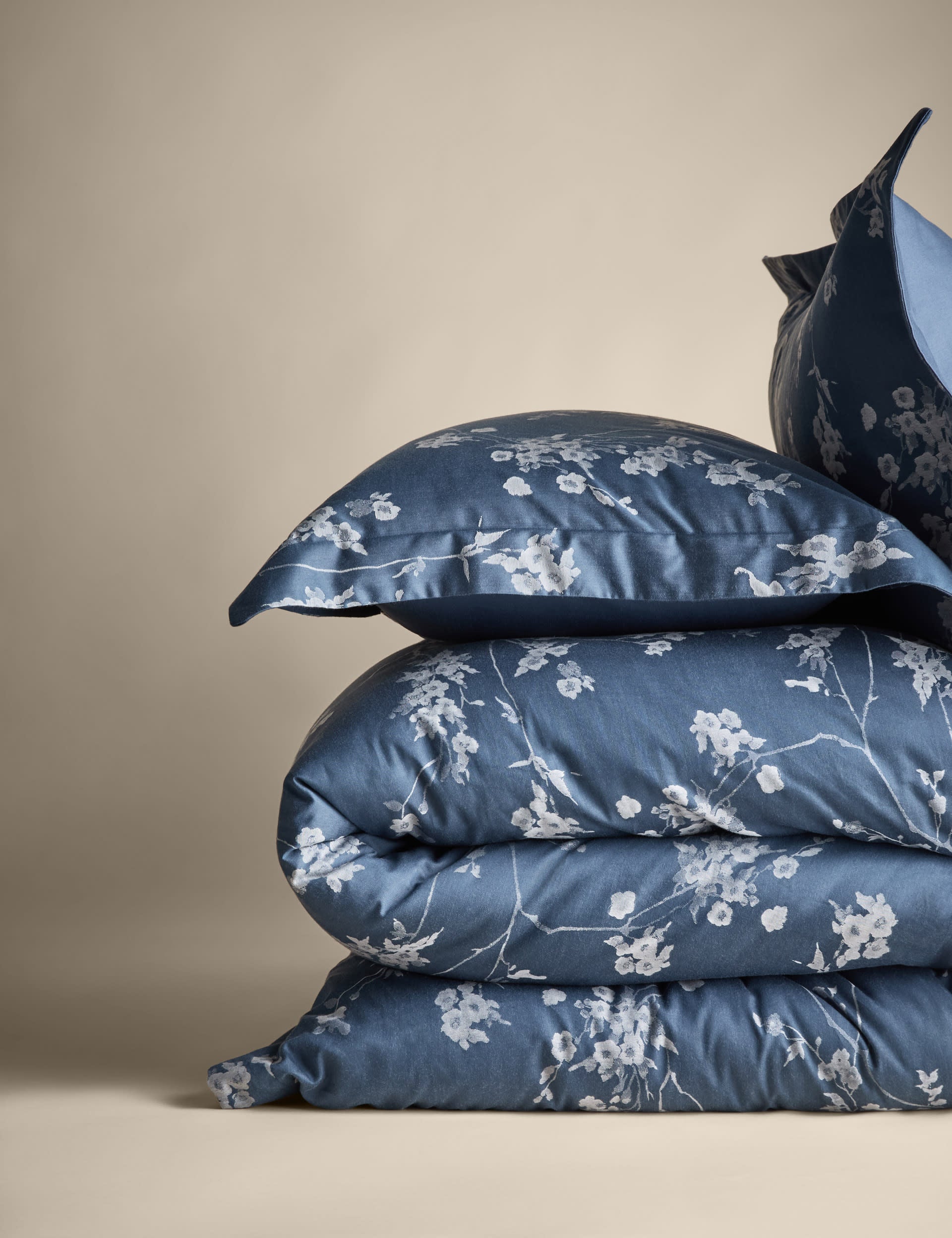 Trailing cherry blossom bedding set, imported from the UK