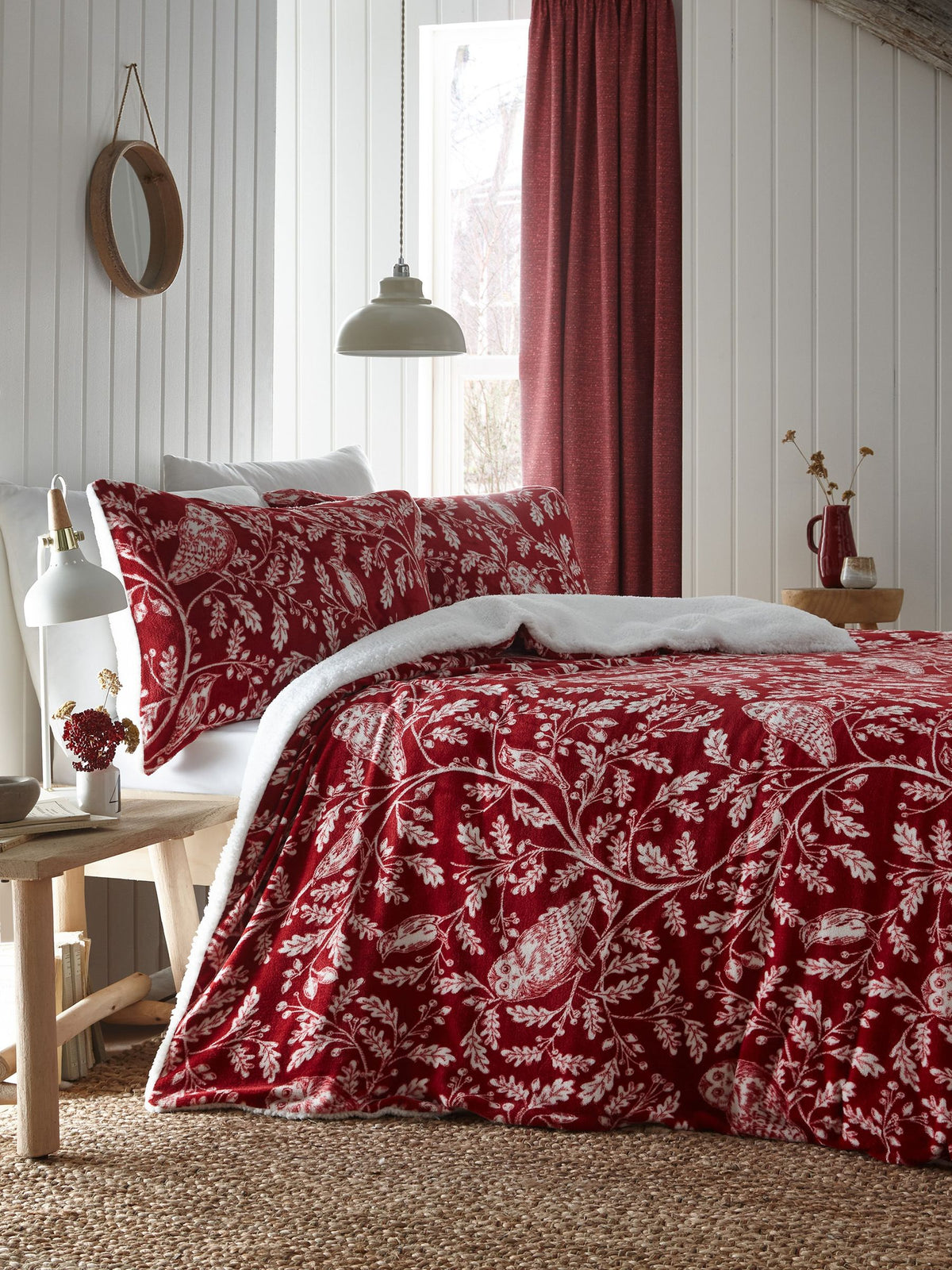 Dreams & Drapes red Christmas woodland owls plush fleece duvet cover set - British product