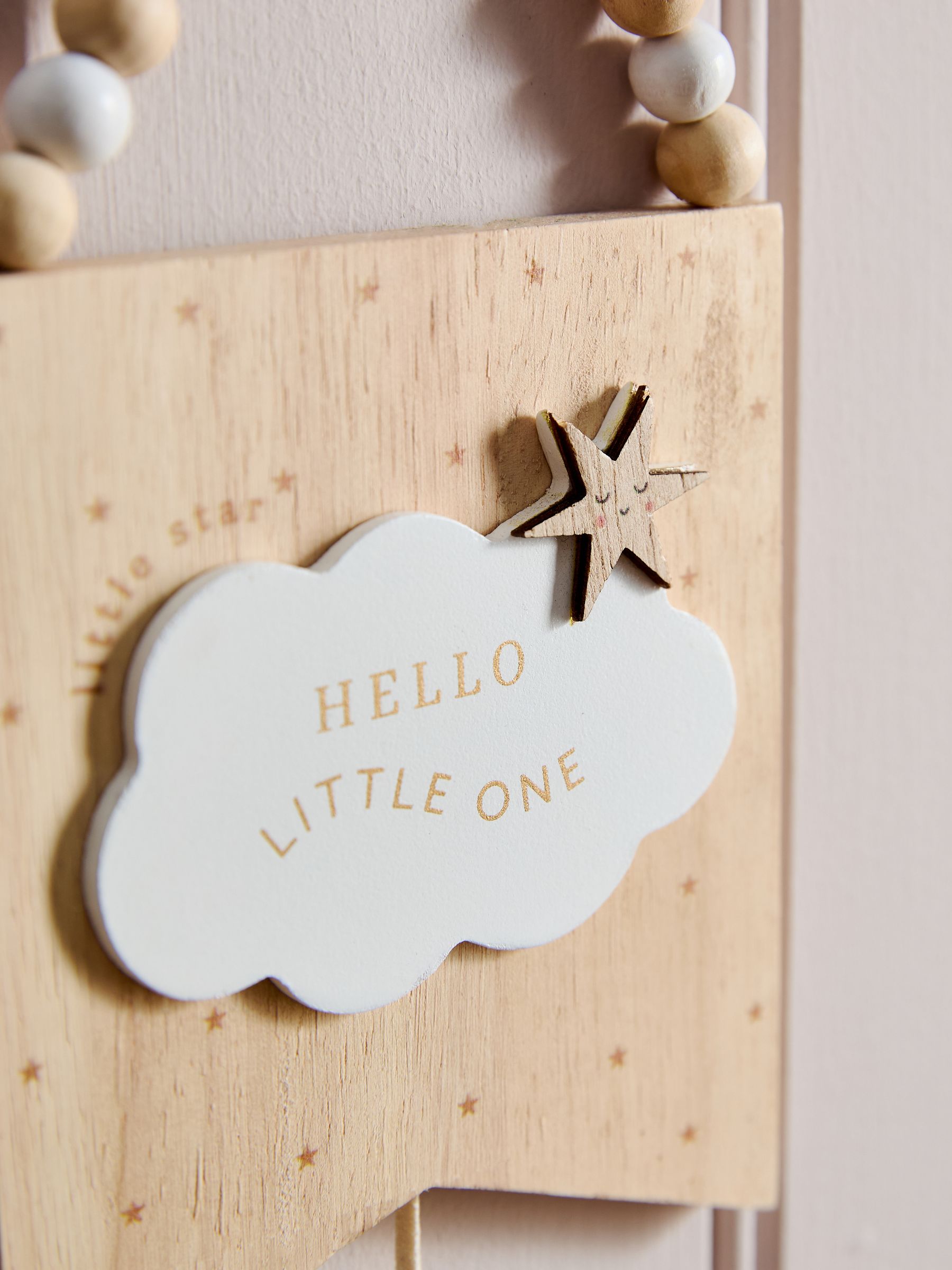 Natural New Baby Cloud Wooden Hanging Decoration