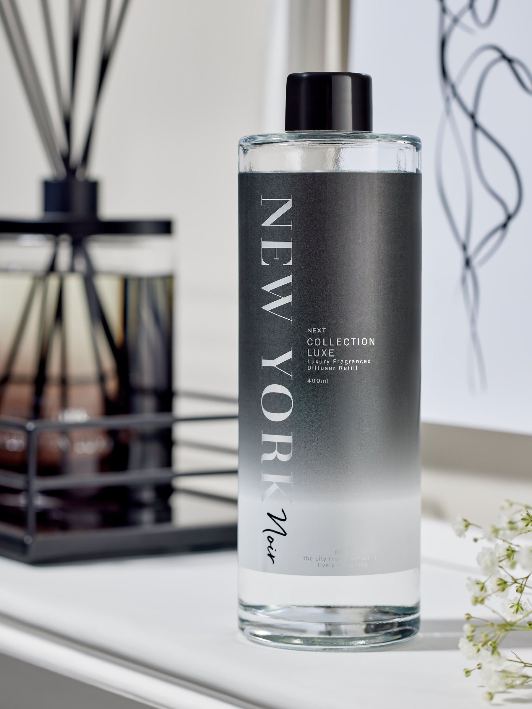 Collection Luxe New York Noir Cassis & Coconut reed diffuser refill 400ml - British product