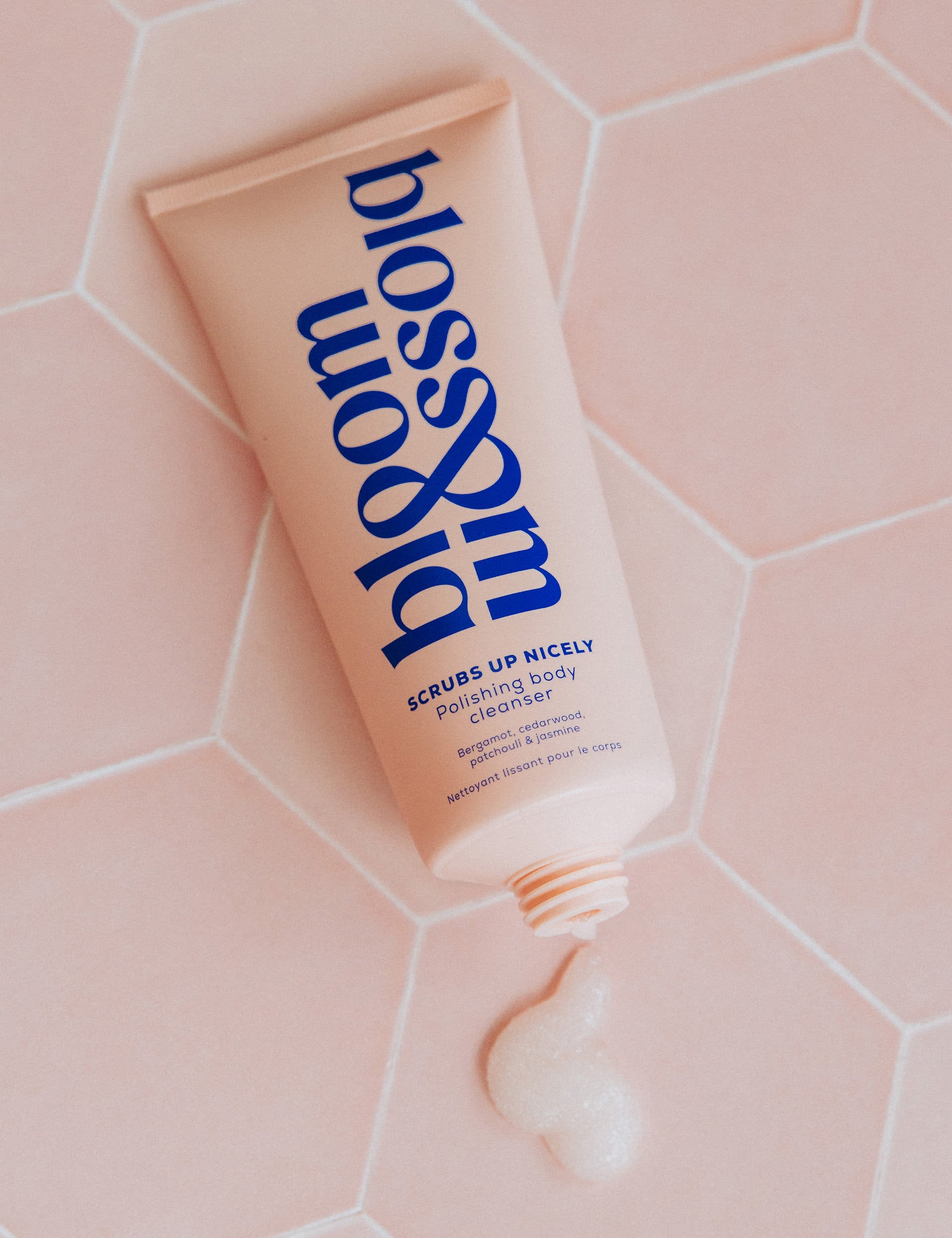 Bloom and Blossom Scrubs Up Nicely polishing body cleanser 200ml (British brand)
