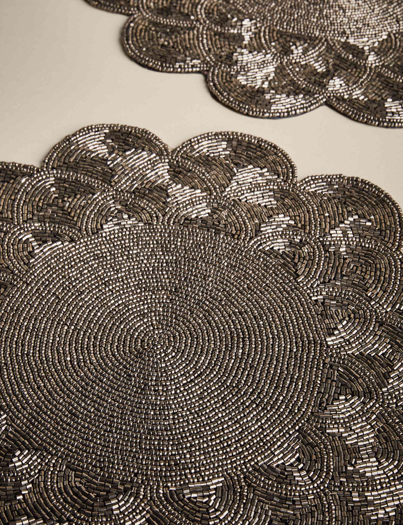 Set of 2 Beaded Scallop Placemats