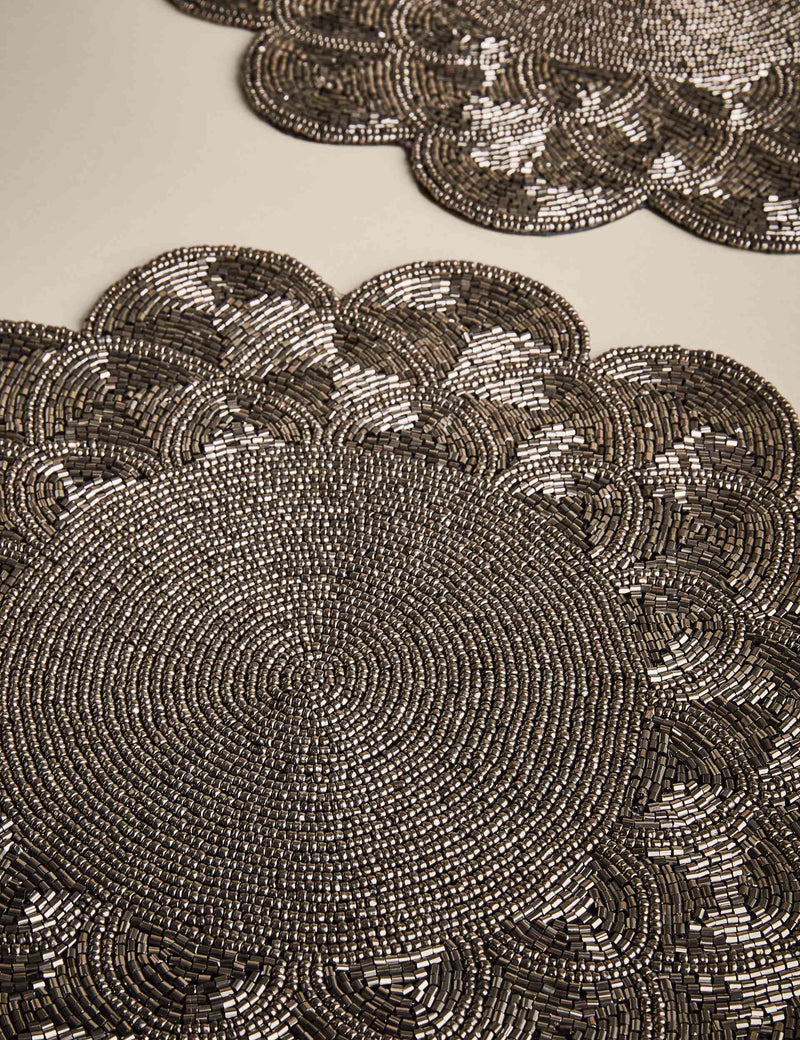 Set of 2 Beaded Scallop Placemats