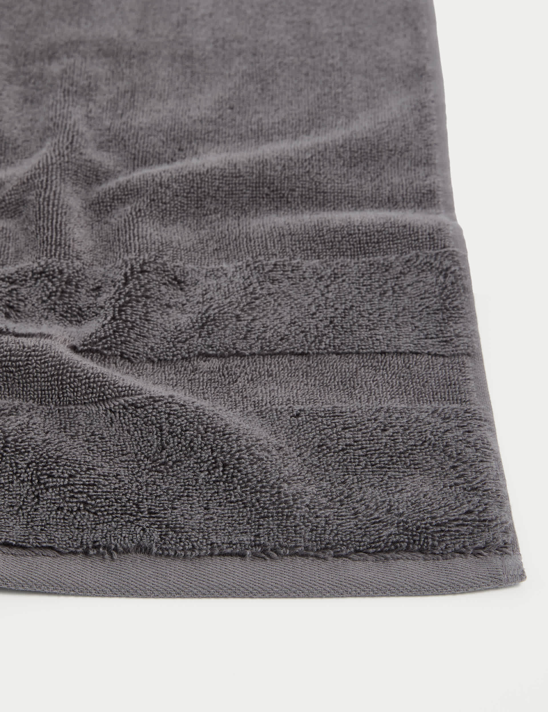 Set of two Turkish cotton towels (British brand)