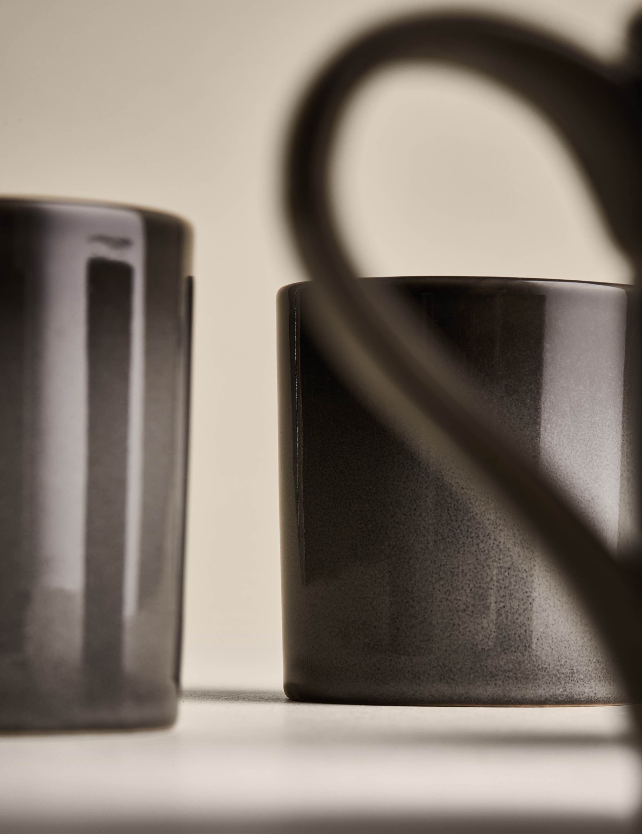 Amberley reactive mugs set of 4 (British brand)