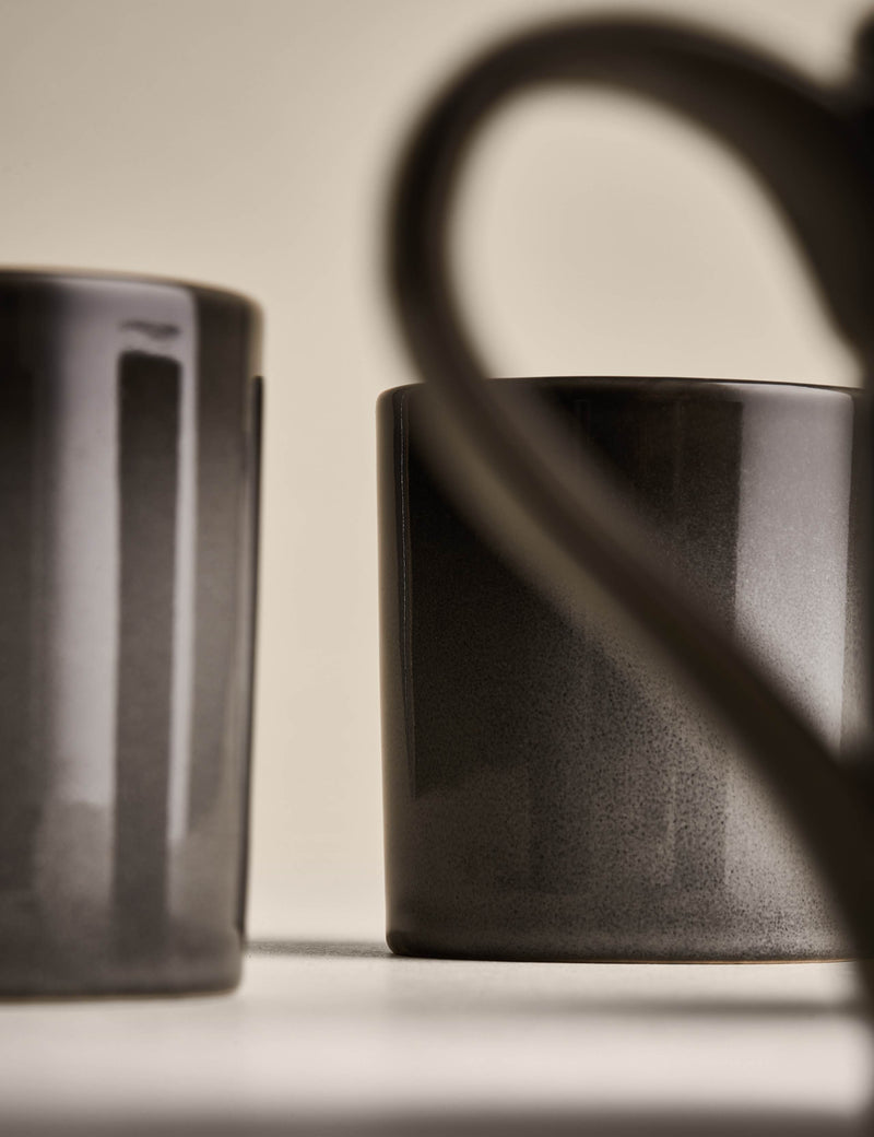 Amberley reactive mugs set of 4 (British brand)