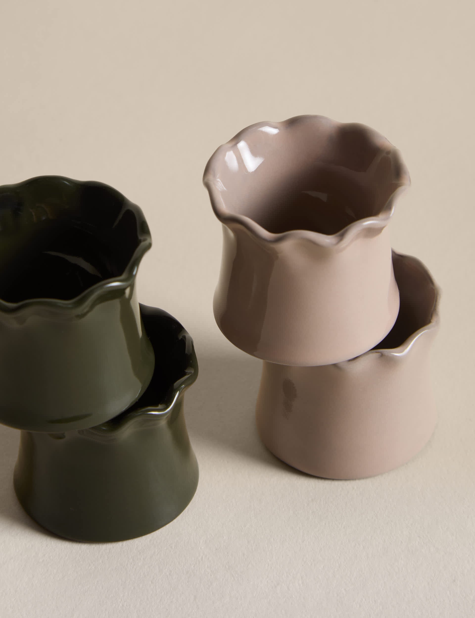 Ceramic napkin rings set of 4 (British brand)