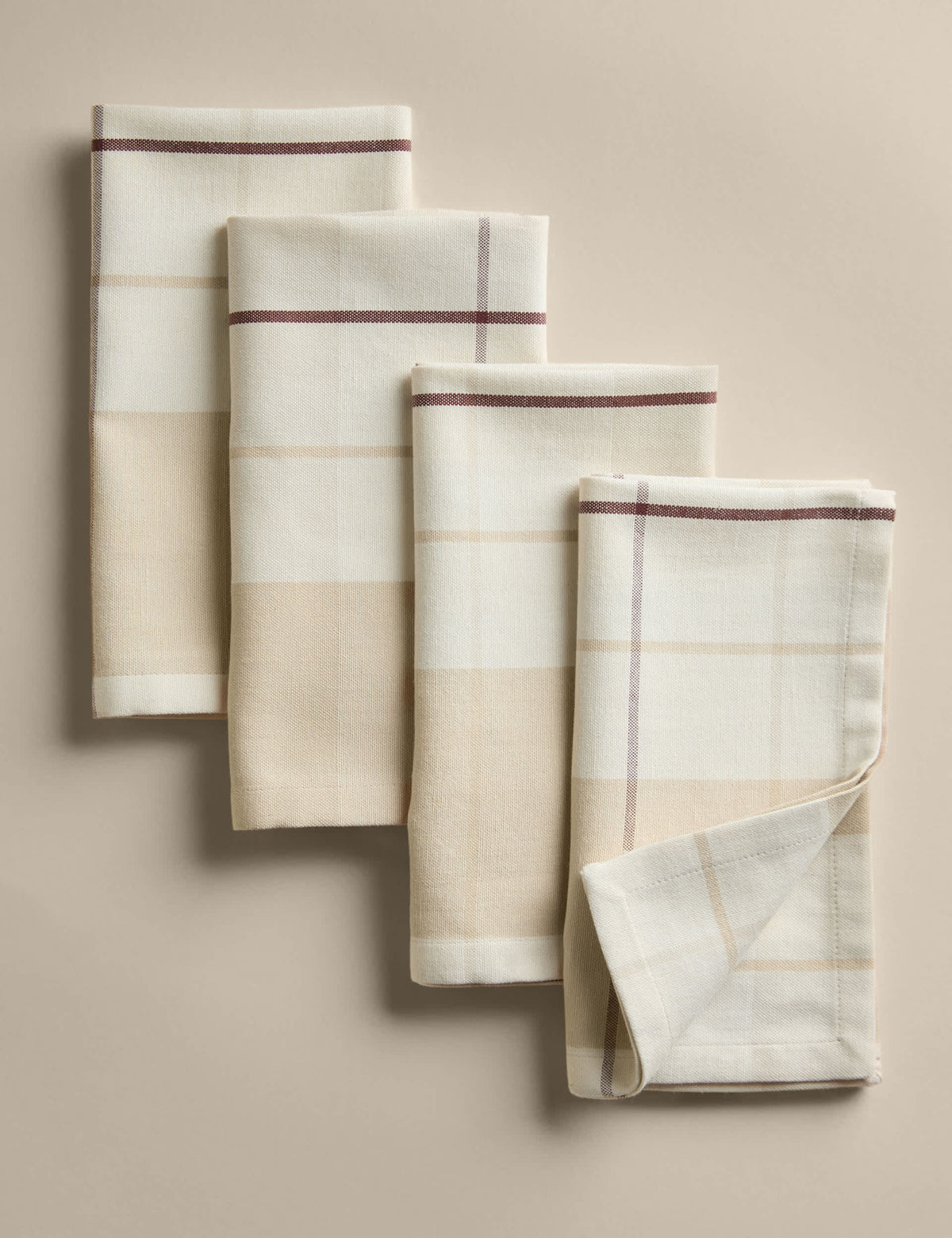 Set of 4 cotton rich checked napkins (British brand)