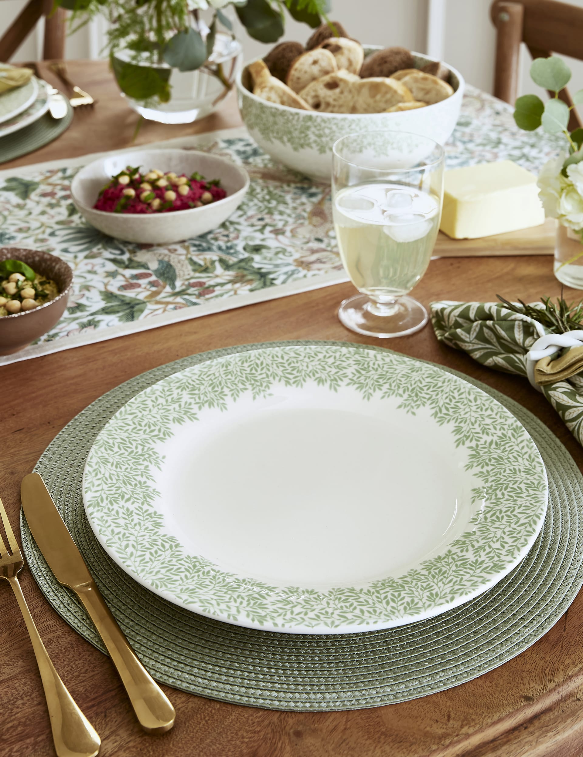 Morris & Co. Standen dinner plates set of 4 (British brand)