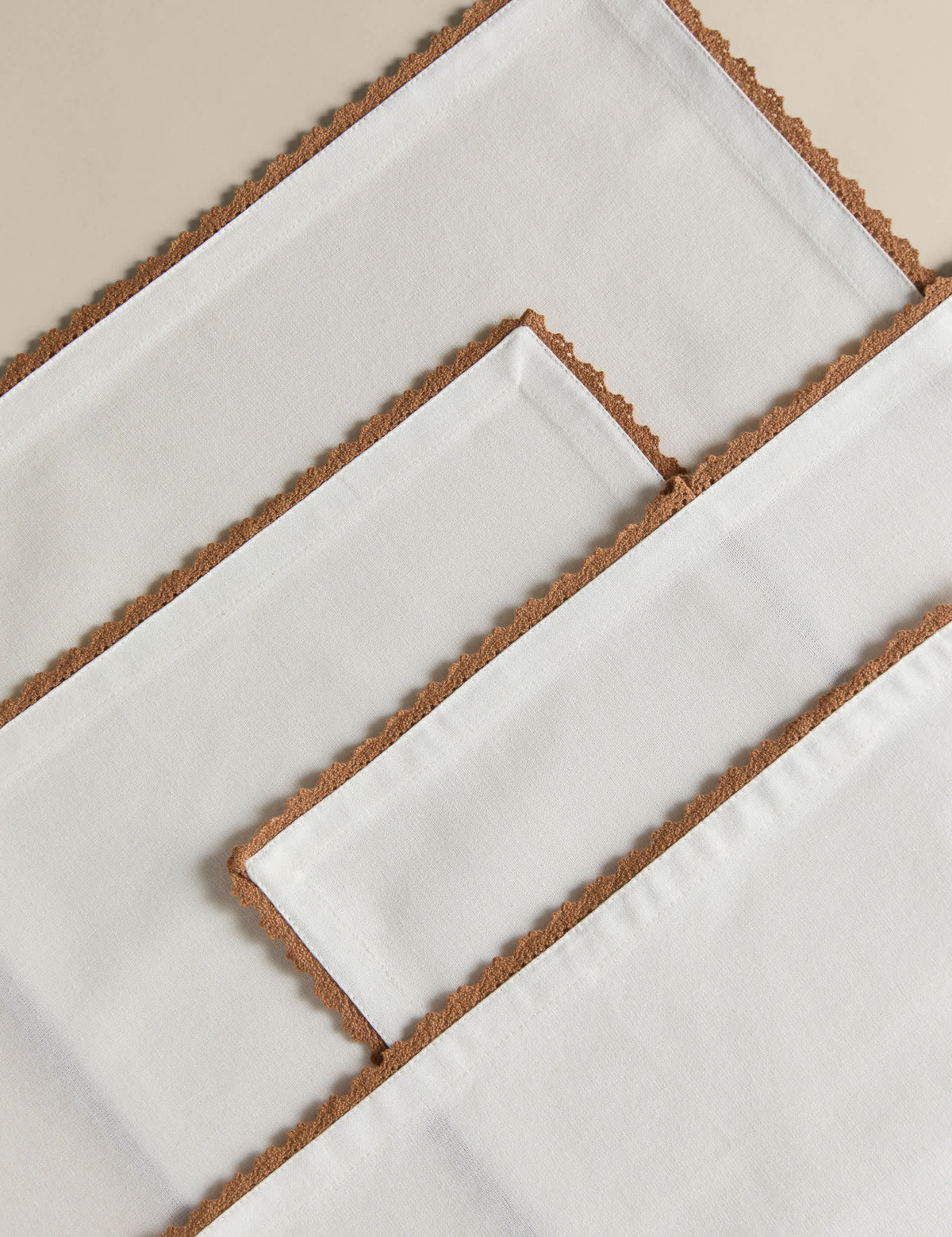 Pure Cotton Napkins with Lace Border 40x40 cm (British brand)