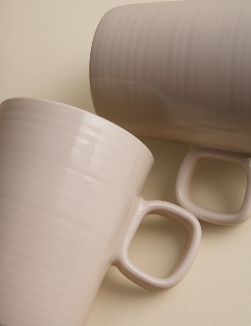 Set of four ribbed ceramic cappuccino cups (British brand)