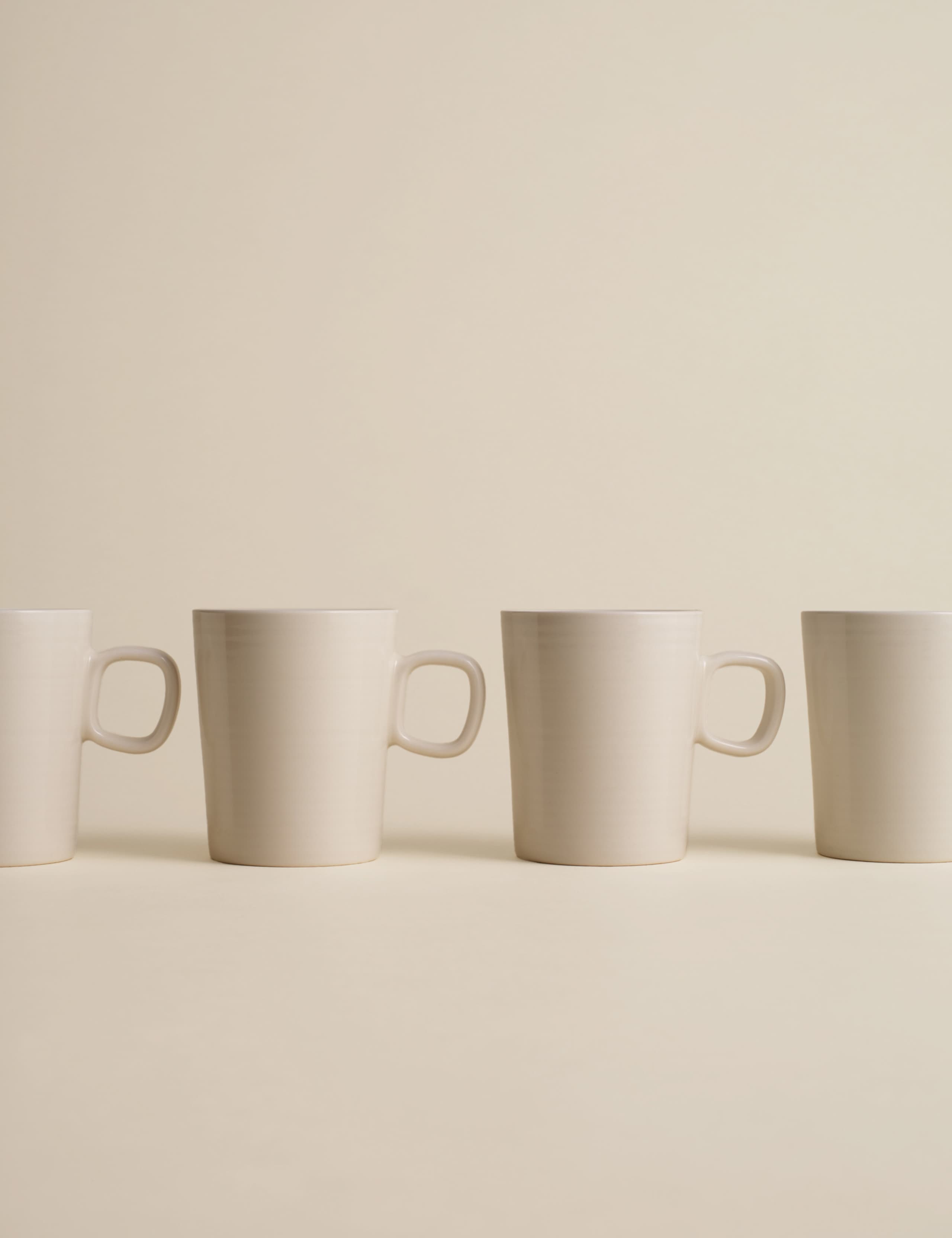 Set of four ribbed ceramic cappuccino cups (British brand)