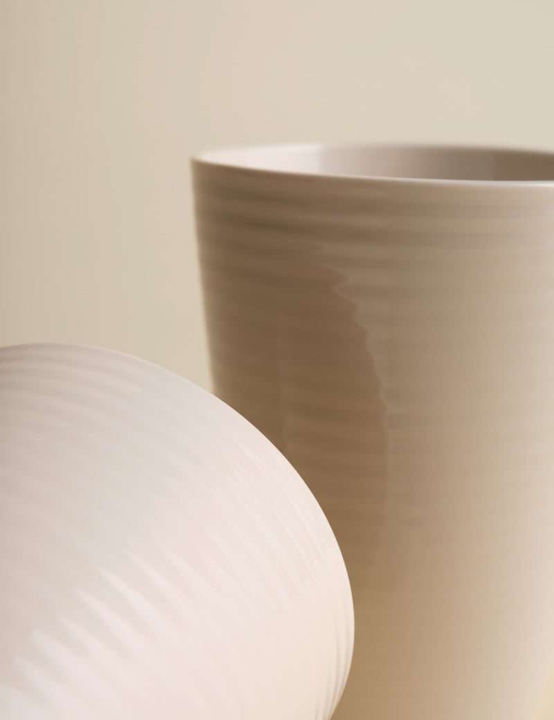 Set of four ribbed ceramic latte mugs (British brand)
