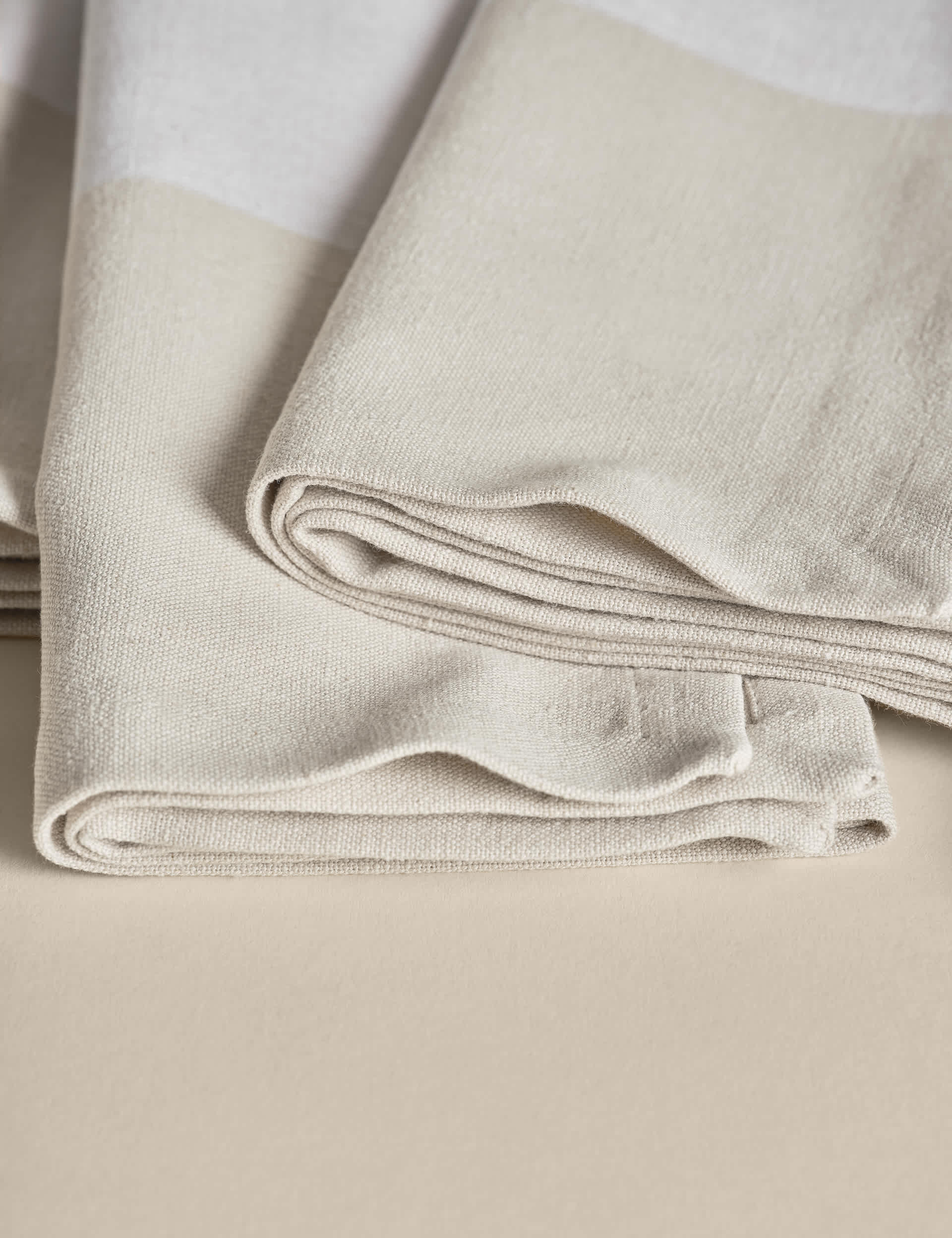 M&S X Kelly Hoppen woven banded napkins set of 4 (British brand)