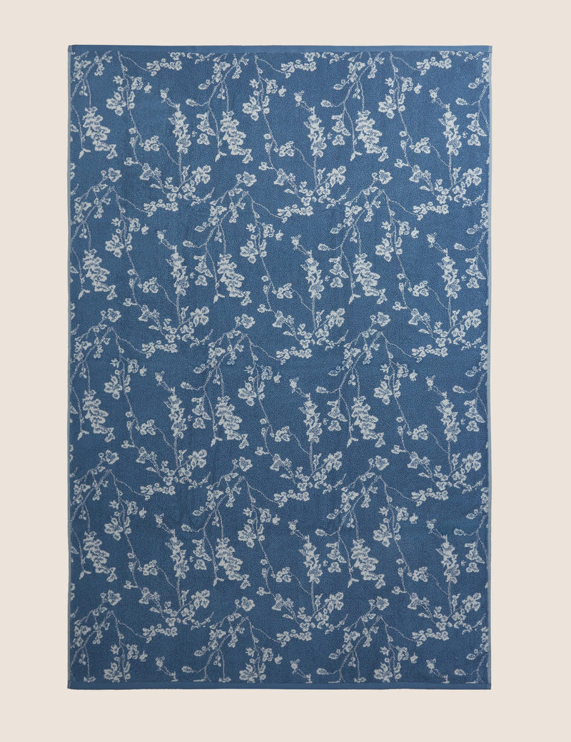 Floral jacquard pure cotton bath towel (British brand)