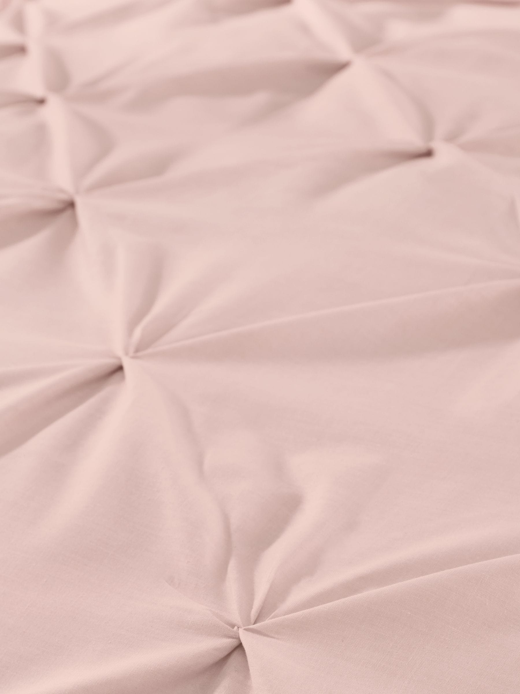 Serene Pink Lara duvet cover and pillowcase set (British brand)