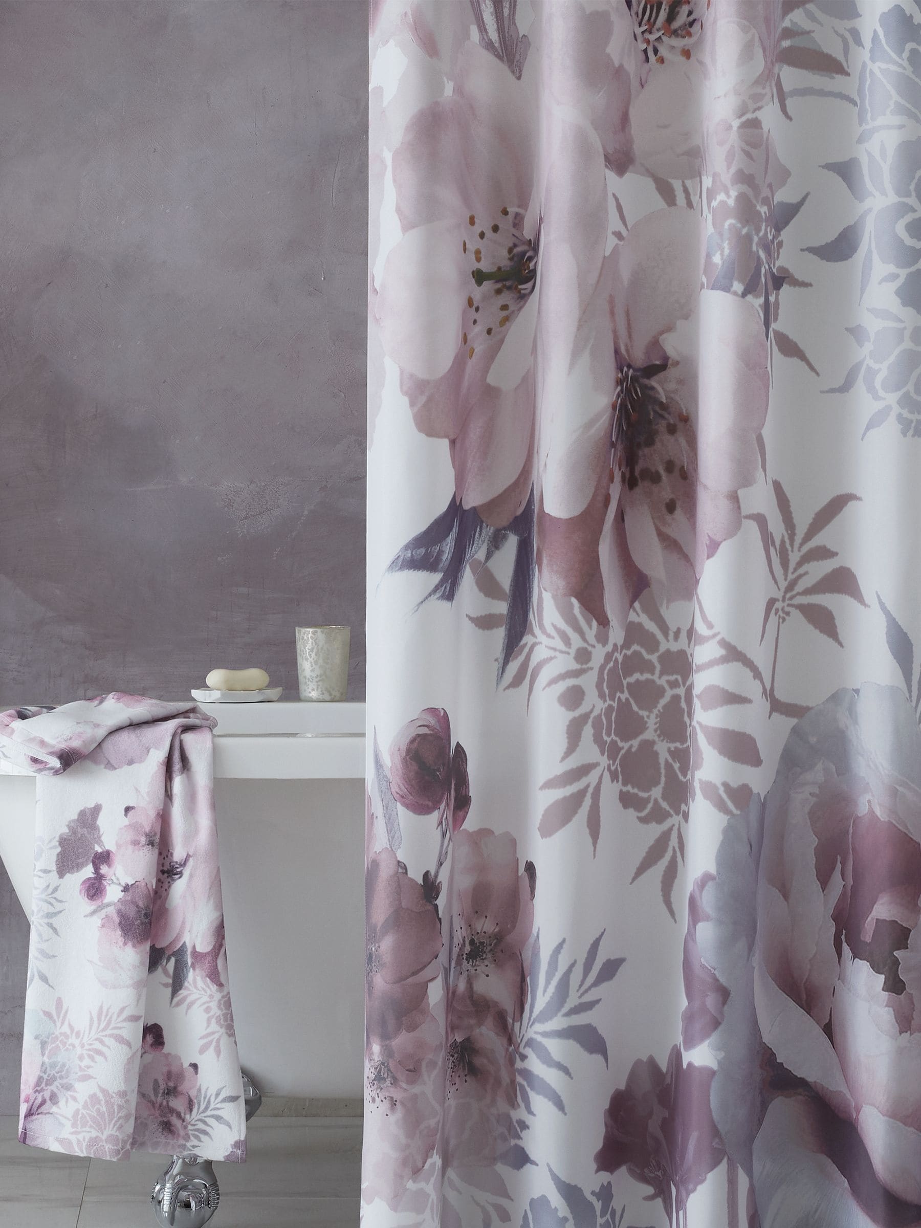 Catherine Lansfield Pink Dramatic Floral shower curtain 180x180cm - British product