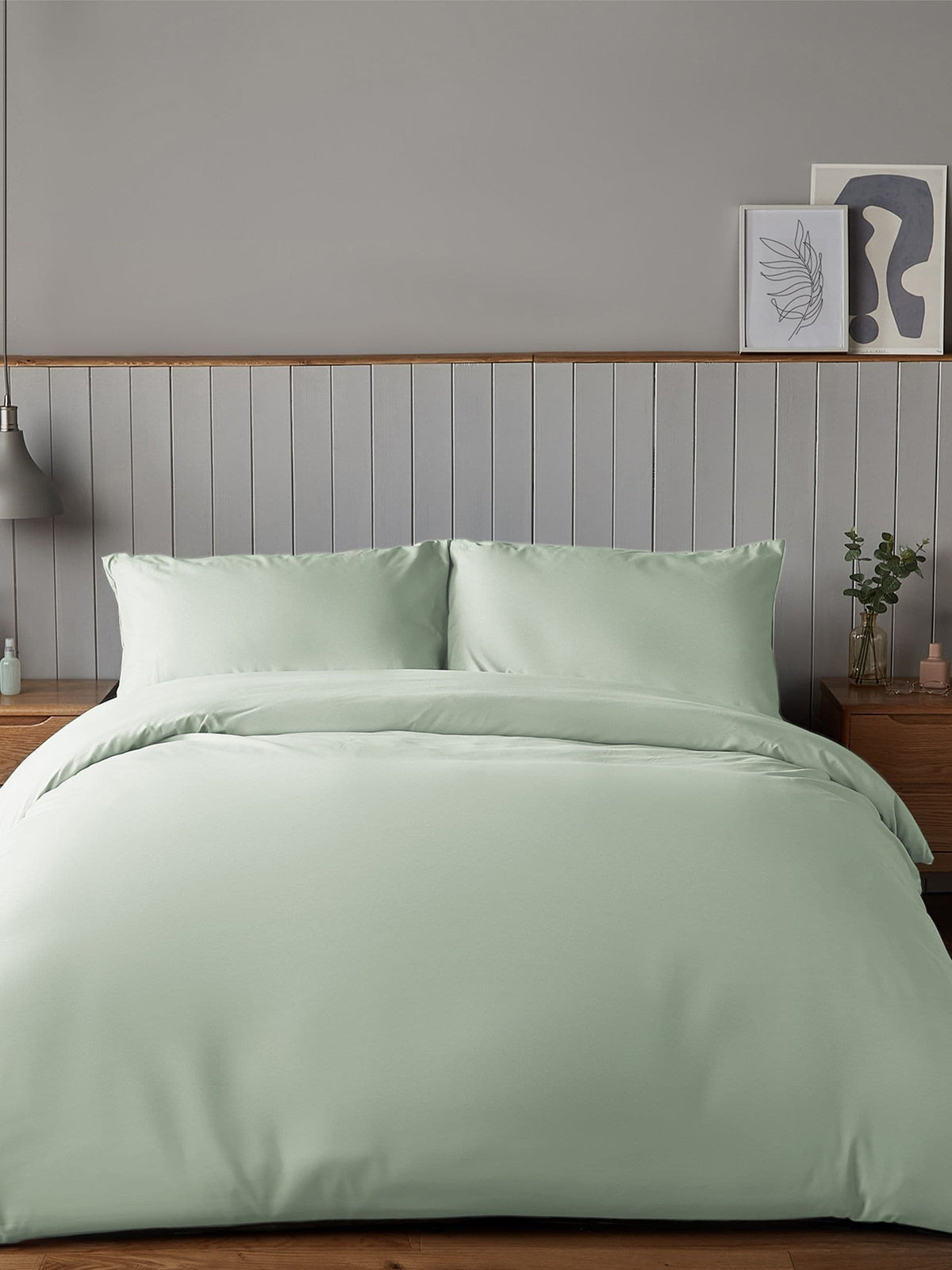Silentnight Sage Green Duvet Cover and Pillowcase Set (British brand)