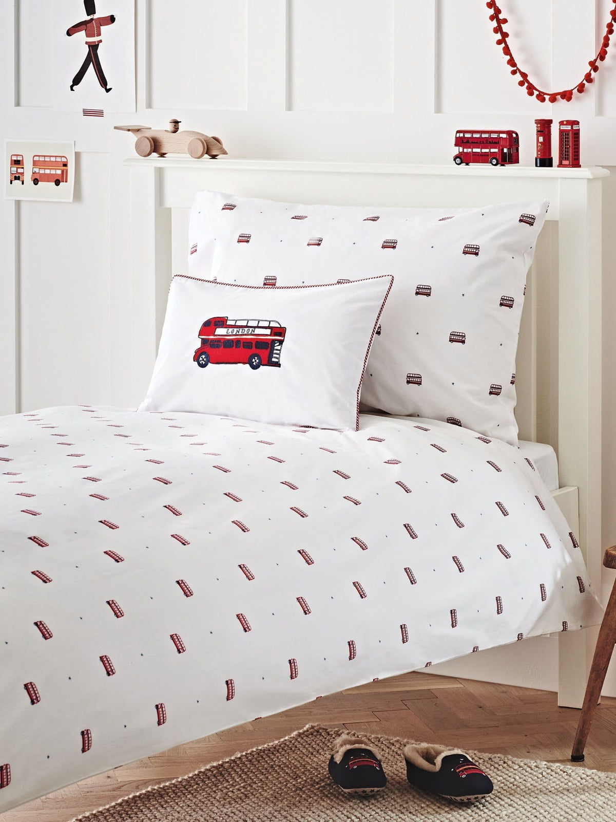 The White Company White London Bus Single 100% Cotton Pillowcase and Duvet Cover Set