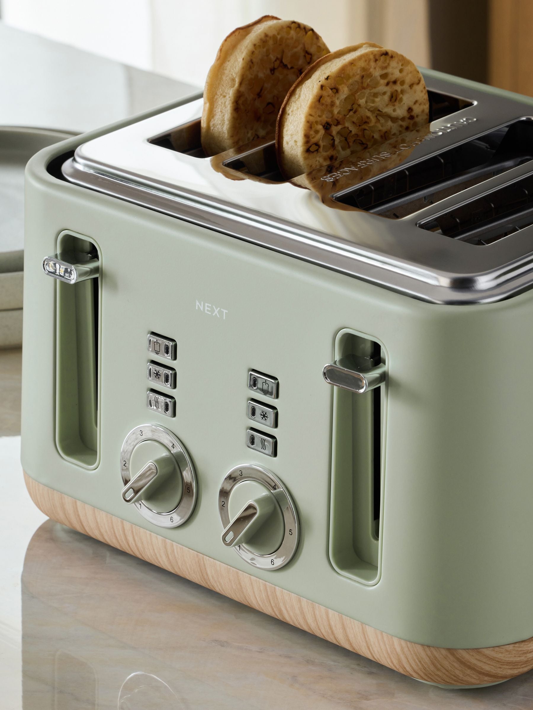 Sage Green Bronx 4 Slice Toaster (British brand)