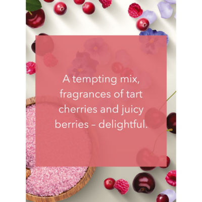 Yankee Candle Cherry Berry scented candle (British brand)