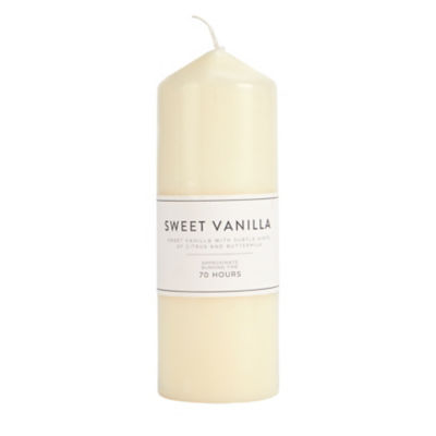George Home vanilla scented pillar candle 530g, UK version