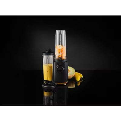 George Home Matte Black Scandi Twist Blender with 600ml bottles, UK version