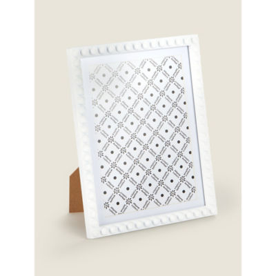 George Home white injection beaded photo frame 7x5 inch, UK version