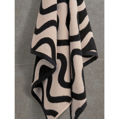 George Home Cream & Black Sculptured Wiggle Bath Sheet 100 x 150cm, UK version