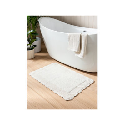 At Home with Stacey Solomon cream crochet scallop edge bath mat 50 x 80 cm - British product