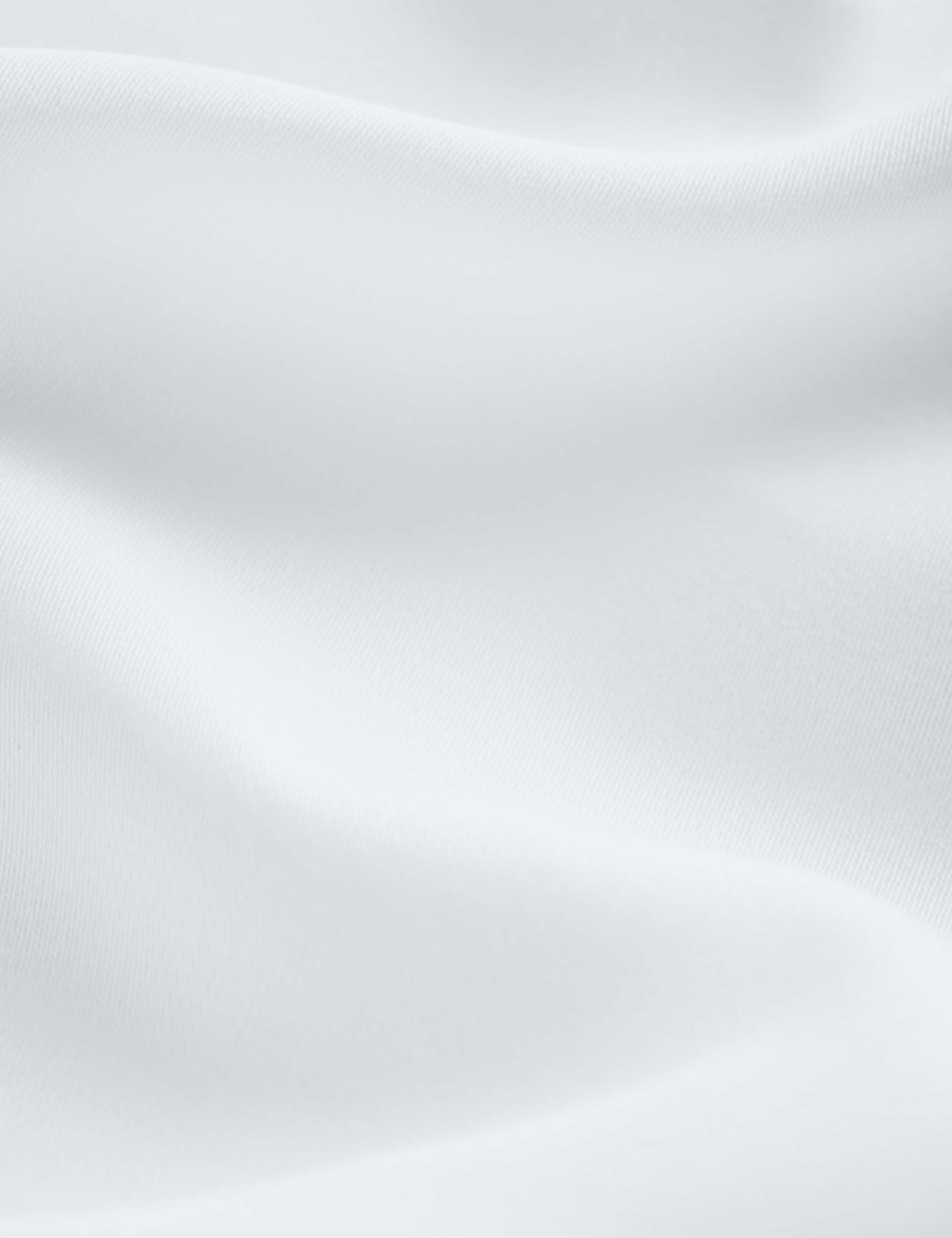 Soft silky flat sheet in 300 thread count lyocell (British brand)